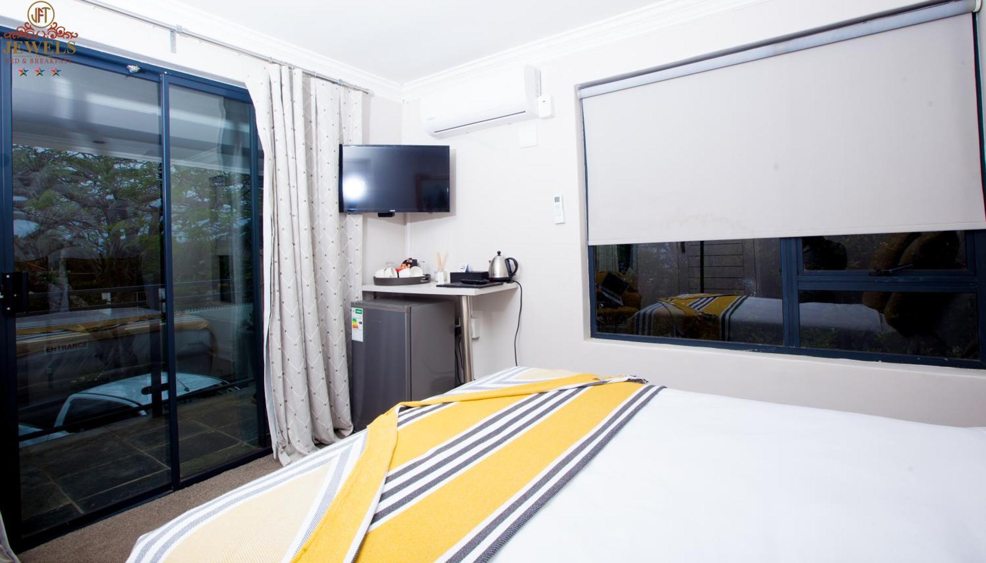 Jft Jewels Guest House 东伦敦 外观 照片